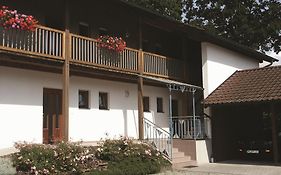 Gästehaus Leithen